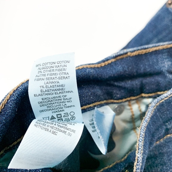 Lucky Brand Sweet Straight Leg Blue Jeans - Picture 13 of 14